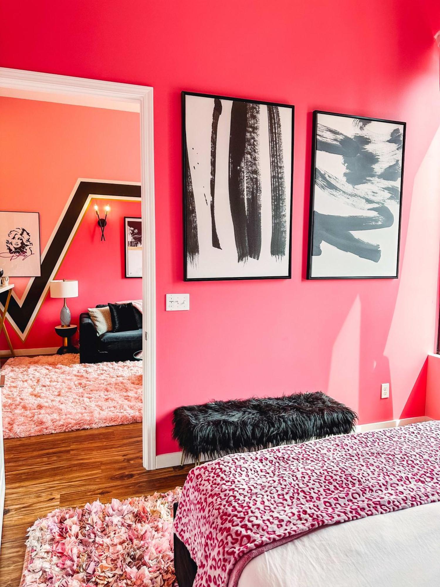 Dolly's Glam Getaway - Glittering Gem Near Broadway Holiday home